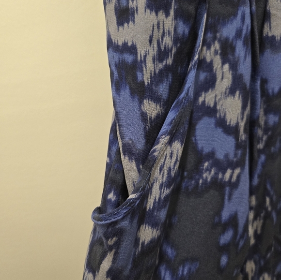 Greylin Blue and Black Mini Dress with Modern Elegance - Picture 5 of 6